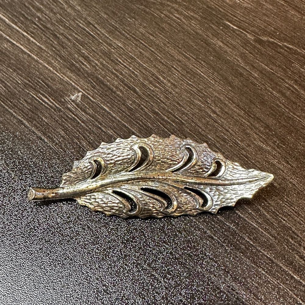 RARE Mid Century Danecraft 925 Sterling Silver Textured leaf Brooch